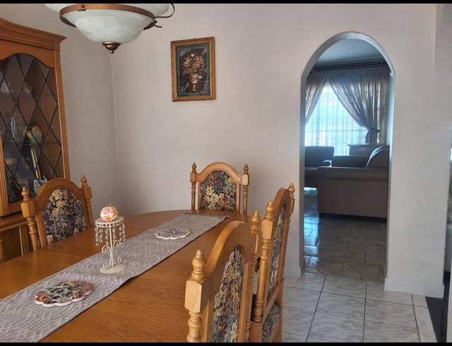 3 BEDROOM HOUSE FOR SALE IN ESCOMBE